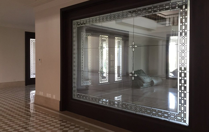 Transparent Modern Hotel Window Glass